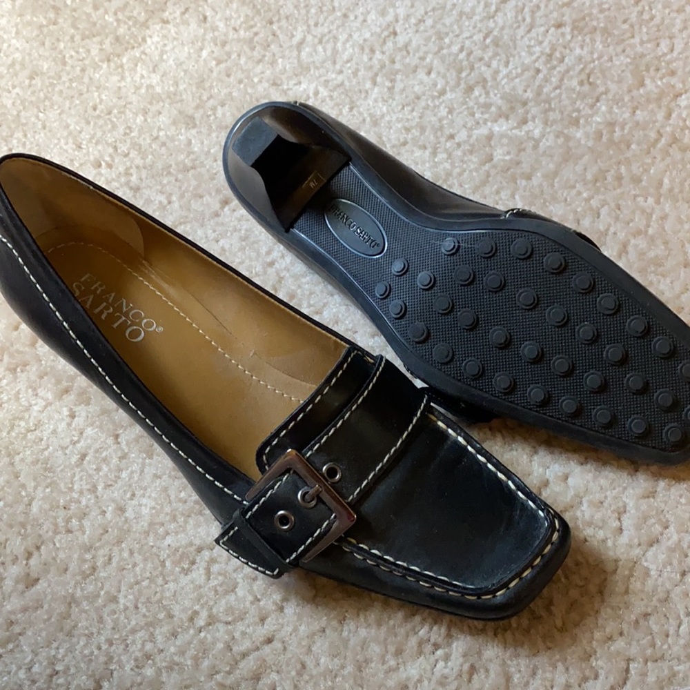 Shoes size 7 - Picture 3 of 3